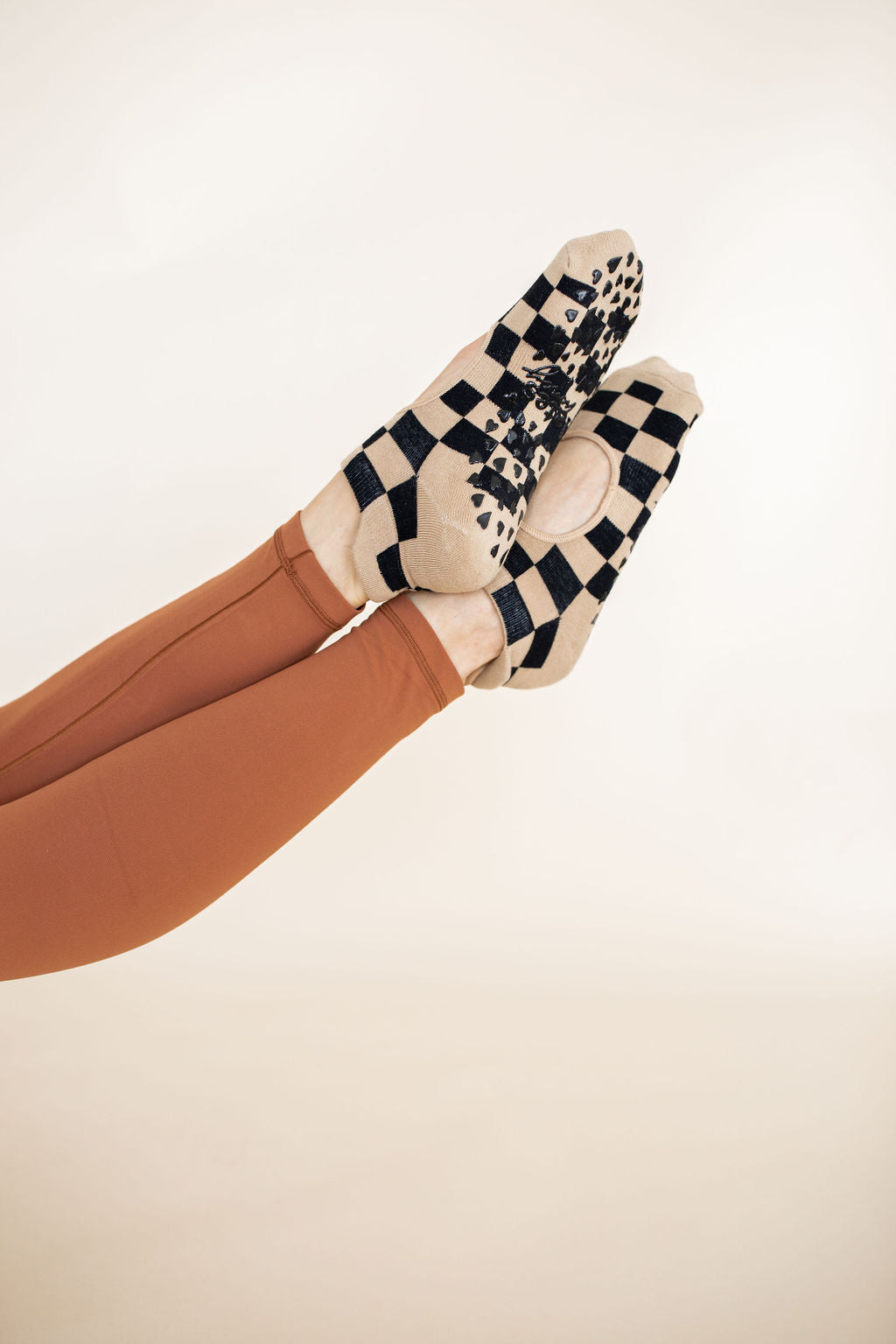Tan Checkered Ballet Grip Sock