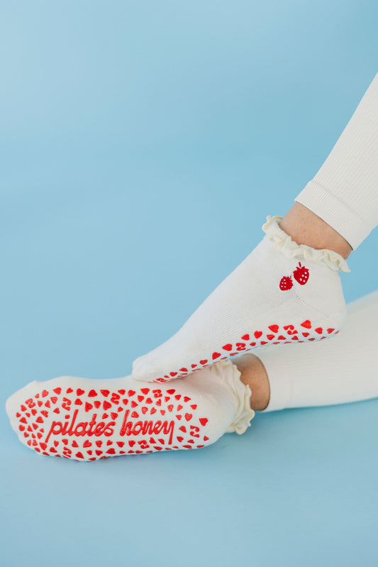 Berry Ruffle Ankle Grip Sock