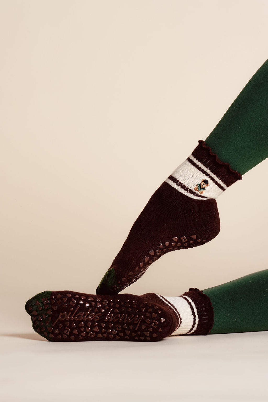 Estate Ruffle High Ankle Luxe Grip Sock