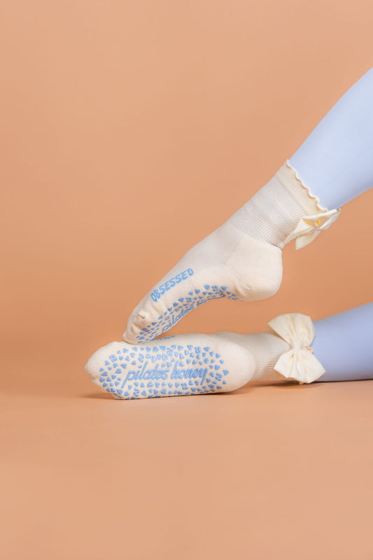 Bow Obsessed Shorty Ruffle Crew Grip Socks *Luxe Collection*