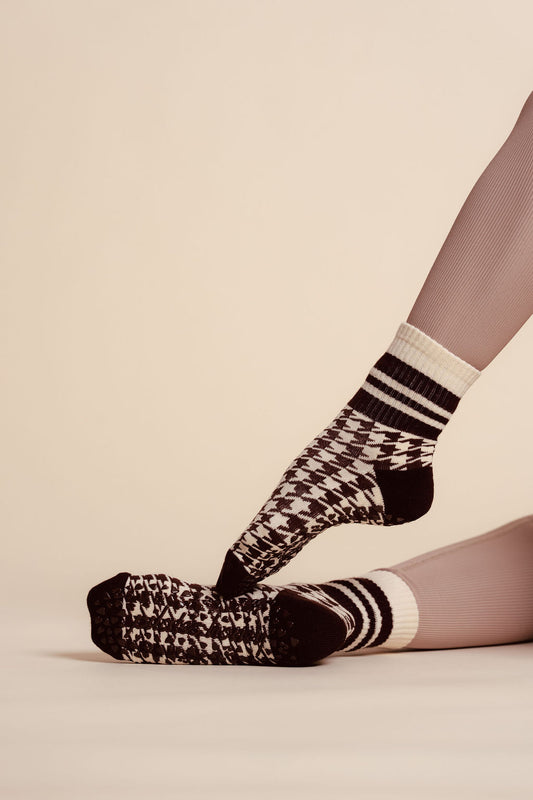 The Stable Short Scrunch Grip Sock
